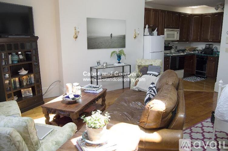 139 Beacon St Studio Apartment for Rent - Photo gallery 1