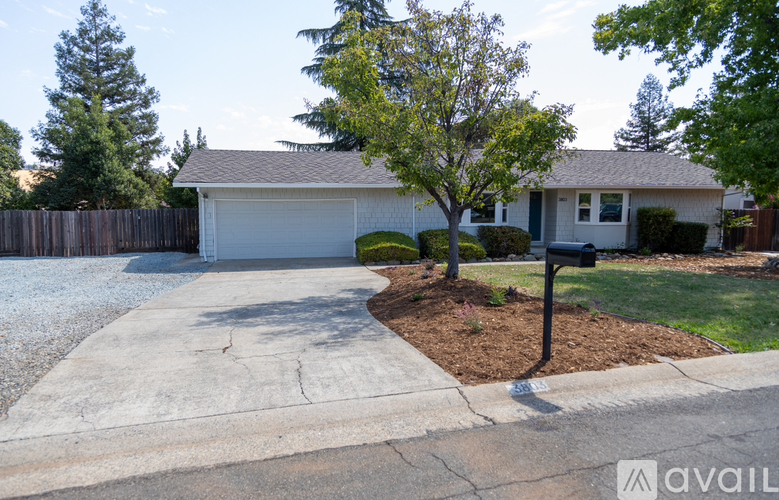 3803 Yellowstone Court 3 Beds Single Family Home for Rent - Photo gallery 4