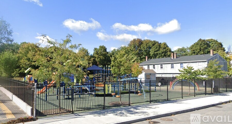 157 3rd St 2 Beds Townhouse for Rent - Photo gallery 2