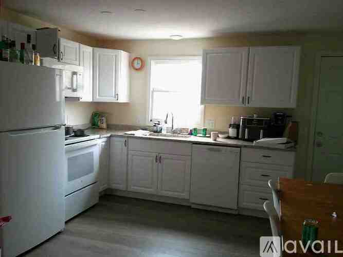 157 3rd St 2 Beds Townhouse for Rent - Photo gallery 5