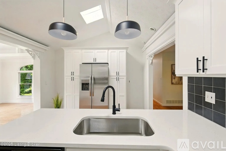 5115 Stony Brook Drive 3 Beds Single Family Home for Rent - Photo gallery 4