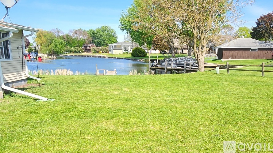 2120 Grove St 2 Beds Condo for Rent - Photo gallery 3
