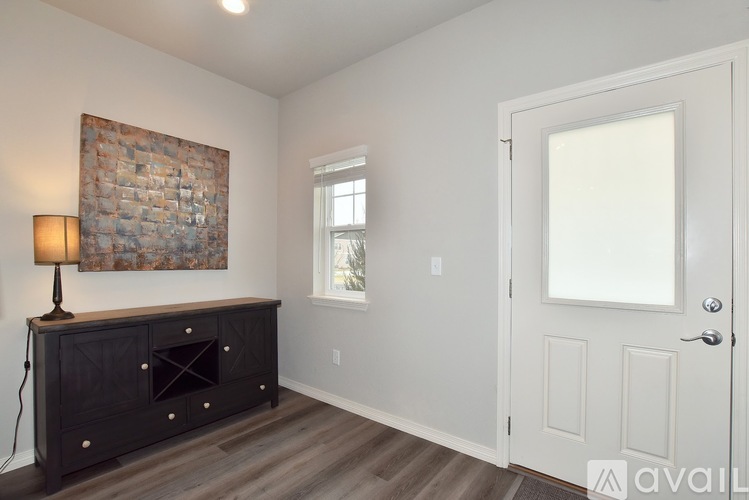 1688 Grand Avenue 3 Beds Condo for Rent - Photo gallery 4