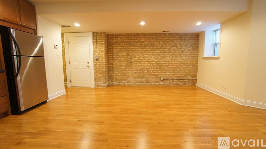 2834 N Albany Ave 2 Beds Apartment for Rent - Photo gallery 4