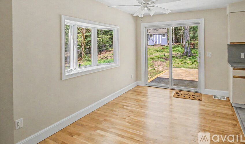 7 Holly Ln 3 Beds Single Family Home for Rent - Photo gallery 4