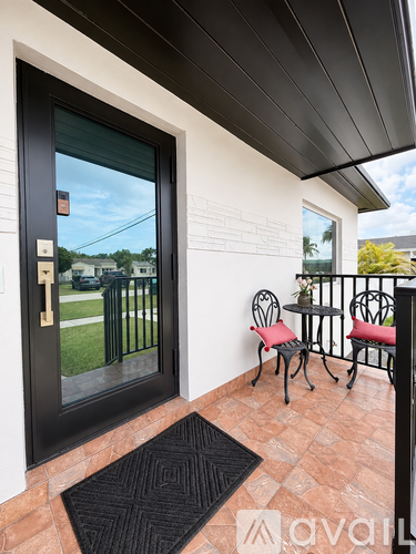 3915 Southwest 68th Avenue 3 Beds Single Family Home for Rent - Photo gallery 2