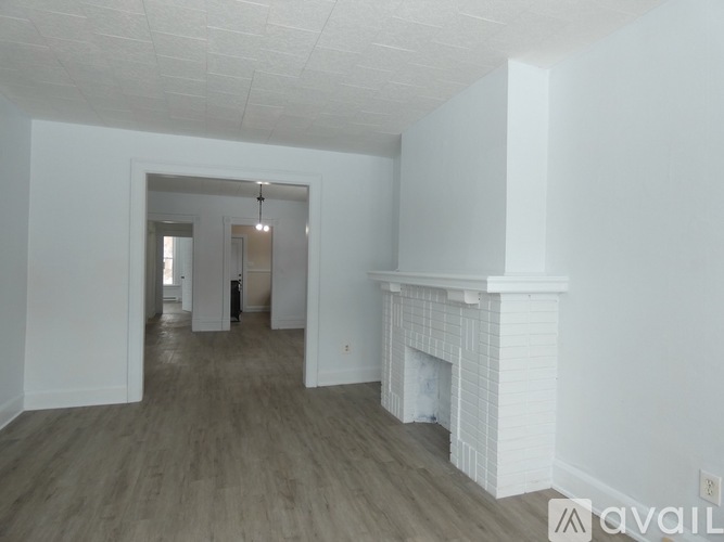425 Boston Place 2 Beds Apartment for Rent - Photo gallery 2