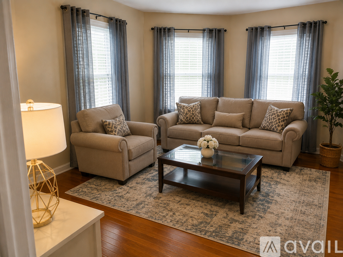 1038 Hyde Park Avenue 3 Beds Apartment for Rent - Photo gallery 3