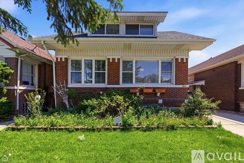 6527 S Troy St 5 Beds Apartment for Rent