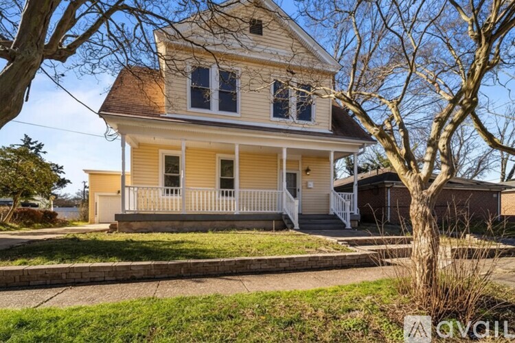 3027 Grandy Avenue 4 Beds Single Family Home for Rent - Photo gallery 2