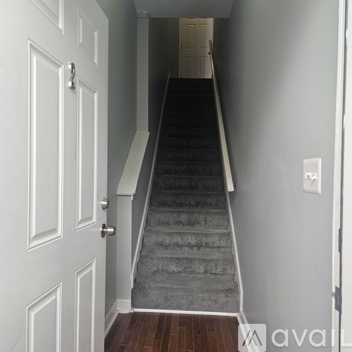 1912 W Baltimore St 2 Beds Townhouse for Rent - Photo gallery 3