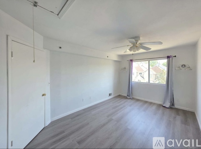 20 Tappen Court 1 Townhouse for Rent - Photo gallery 1