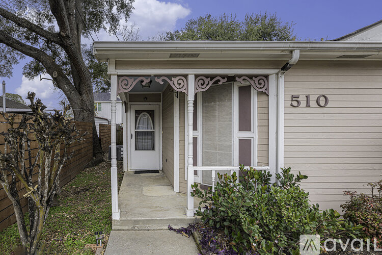510 Clarence St 2 Beds Single Family Home for Rent - Photo gallery 3