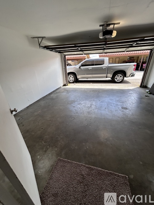 324 West Chestnut Avenue 2 Beds Condo for Rent - Photo gallery 1