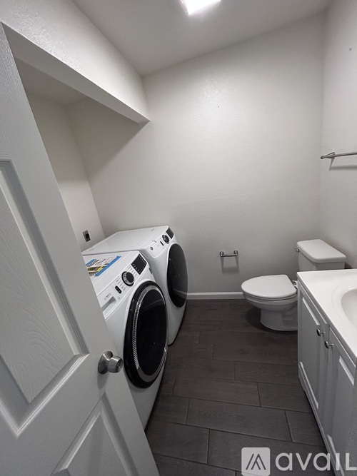 324 West Chestnut Avenue 2 Beds Condo for Rent - Photo gallery 3
