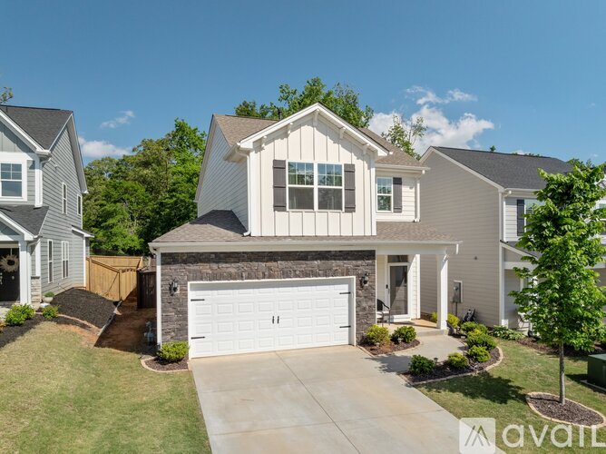15 Tyrian Drive 3 Beds Single Family Home for Rent - Photo gallery 3