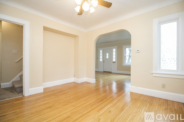 2301 Portsmouth Ave 4 Beds Single Family Home for Rent - Photo gallery 5