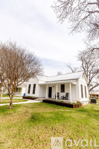 991 Mill Street 2 Beds Single Family Home for Rent - Photo gallery 1