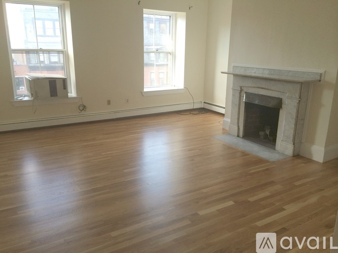 313 Beacon St 2 Beds Apartment for Rent - Photo gallery 1