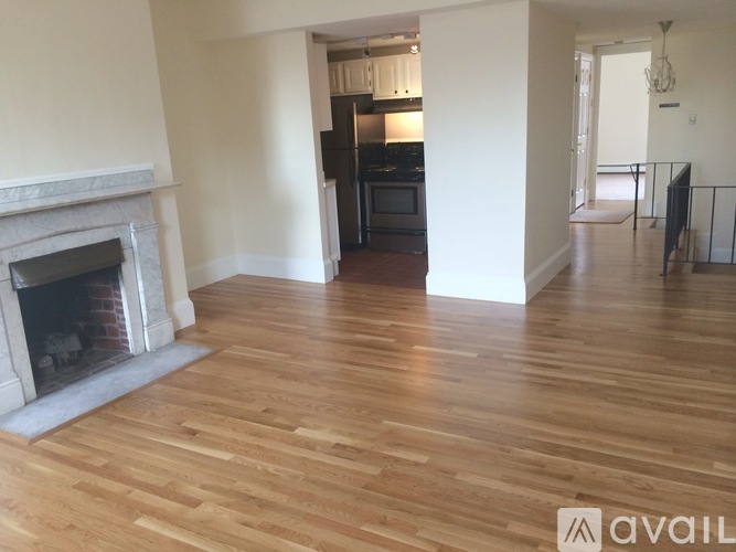 313 Beacon St 2 Beds Apartment for Rent - Photo gallery 2