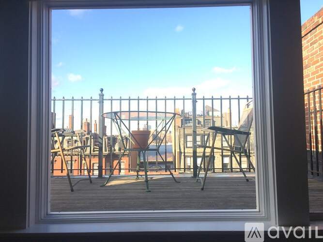 313 Beacon St 2 Beds Apartment for Rent - Photo gallery 4