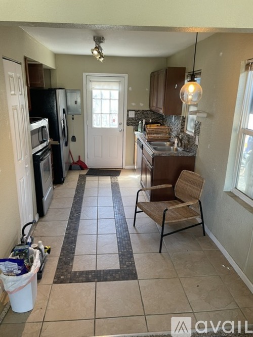 1033 E Cucharras St 2 Beds Single Family Home for Rent - Photo gallery 5