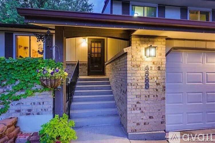 4588 S Fairplay St 4 Beds Single Family Home for Rent - Photo gallery 3