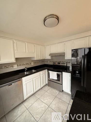 4 Esquire Circle 4 Beds Single Family Home for Rent - Photo gallery 5