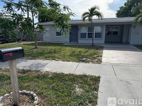 2621 Northeast 8Th Avenue 3 Beds Apartment for Rent