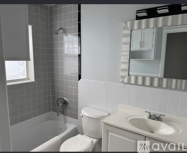2621 Northeast 8th Avenue 3 Beds Single Family Home for Rent - Photo gallery 5