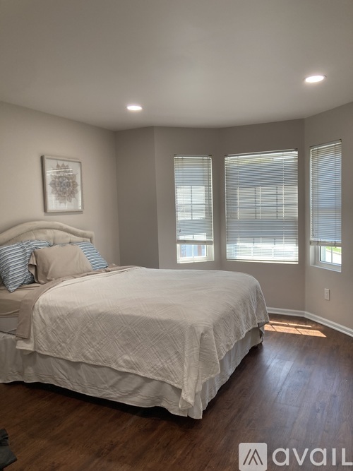 6 Paula Way 2 Beds Townhouse for Rent - Photo gallery 1