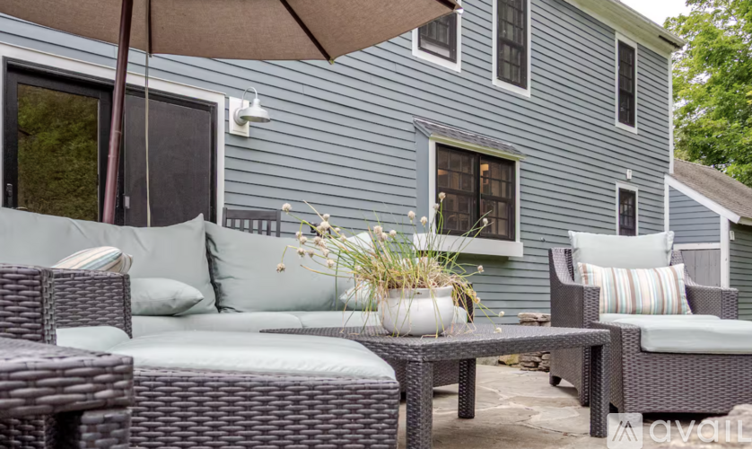 43 Bedford Road 4 Beds Single Family Home for Rent - Photo gallery 5