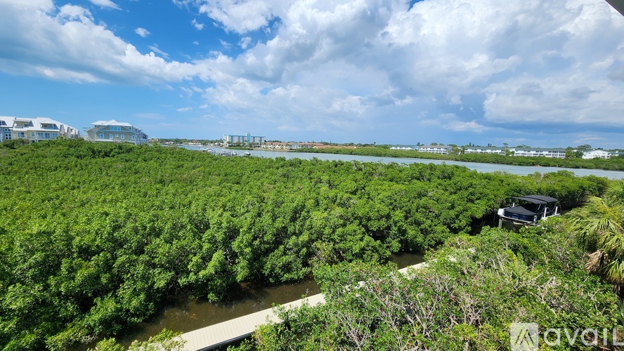 19829 Gulf Boulevard 2 Beds Single Family Home for Rent - Photo gallery 1