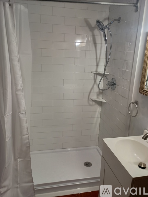 2764 W Church St 2 Beds Apartment for Rent - Photo gallery 2