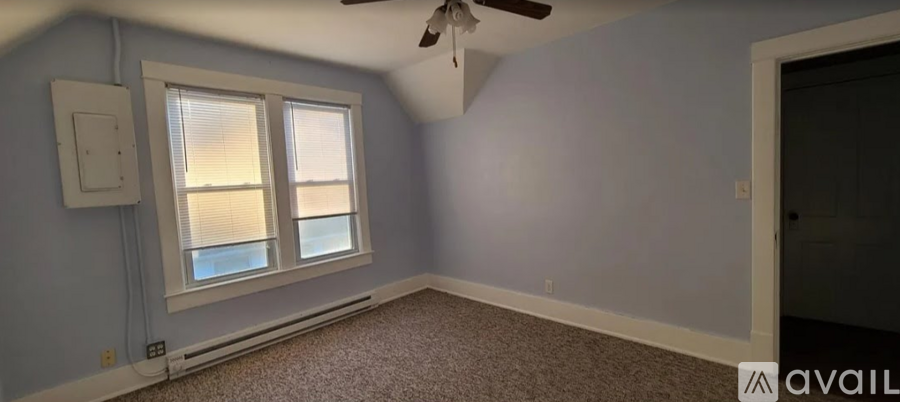 120 West Douglas Street 2 Beds Apartment for Rent - Photo gallery 4