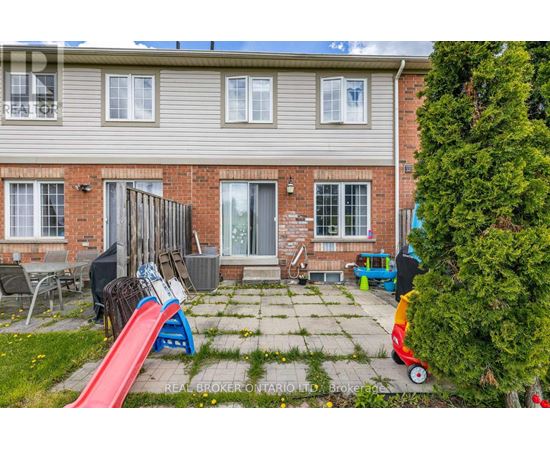 84 - 3030 BREAKWATER COURT 3 Beds Condo, Home, Townhouse for Rent - Photo gallery 3