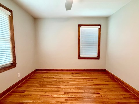 2219 Woodbourne Avenue 2 Beds Apartment for Rent