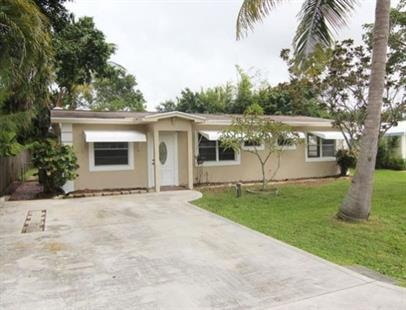 5601 Southeast Laguna Avenue 2 Beds Apartment for Rent
