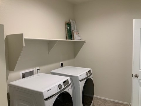 35383 W San Ildefanso Ave 4 Beds Apartment for Rent