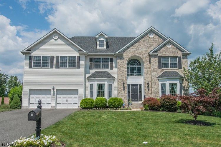 2 Magestro Ct 4 Beds Single Family Home for Rent - Photo gallery 5