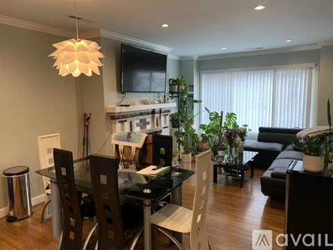 825 Geneva Ave 1 Apartment for Rent