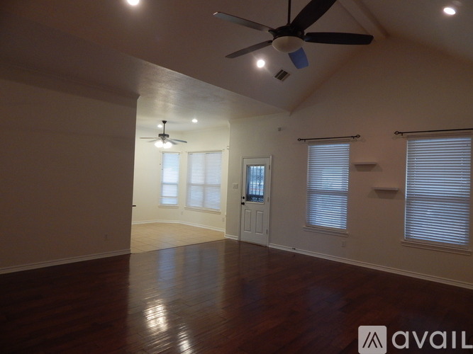 1806 Iron Jacket Trail 4 Beds Single Family Home for Rent - Photo gallery 5