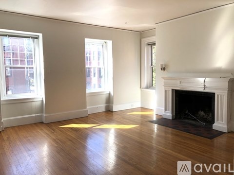 8 Fairfield St 3 Beds Apartment for Rent