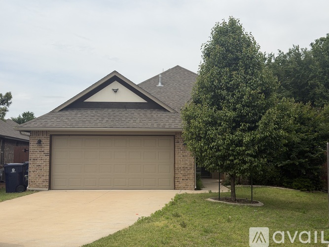 10021 Southwest 21st Street 3 Beds Single Family Home for Rent - Photo gallery 1