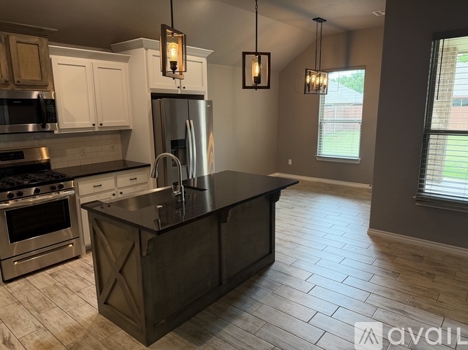 10021 Southwest 21st Street 3 Beds Single Family Home for Rent - Photo gallery 3