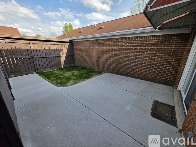 1102 Charleston Court 2 Beds Condo for Rent - Photo gallery 3