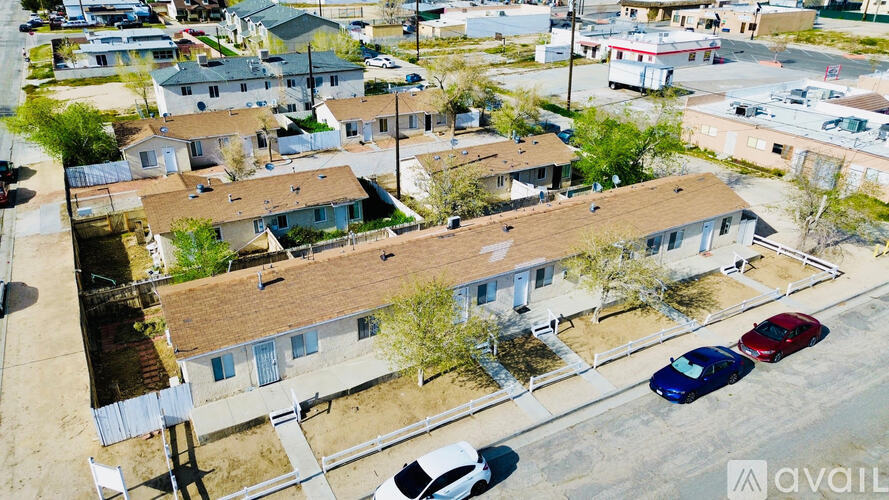 1839 Elm St 1 Apartment for Rent - Photo gallery 3