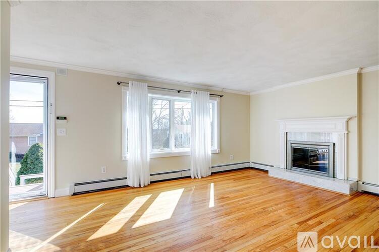 76 Norseman Drive 3 Beds Single Family Home for Rent - Photo gallery 4