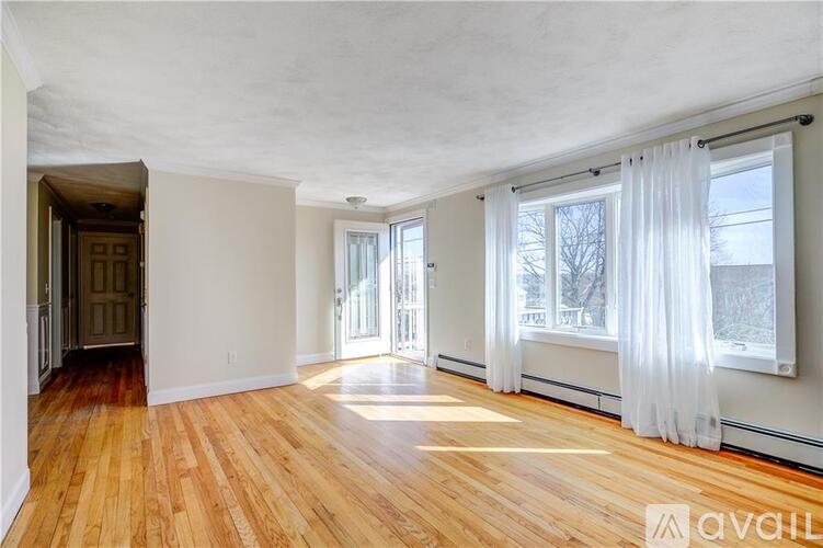 76 Norseman Drive 3 Beds Single Family Home for Rent - Photo gallery 5