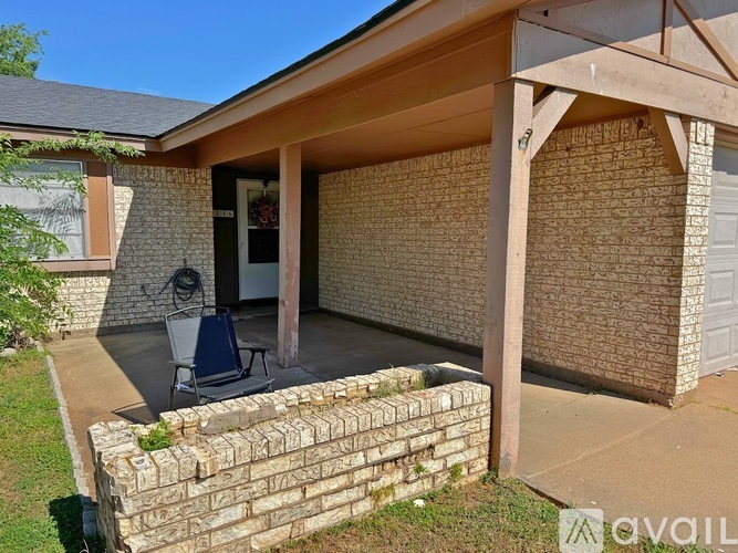2316 Perrin Dr 3 Beds Single Family Home for Rent - Photo gallery 2